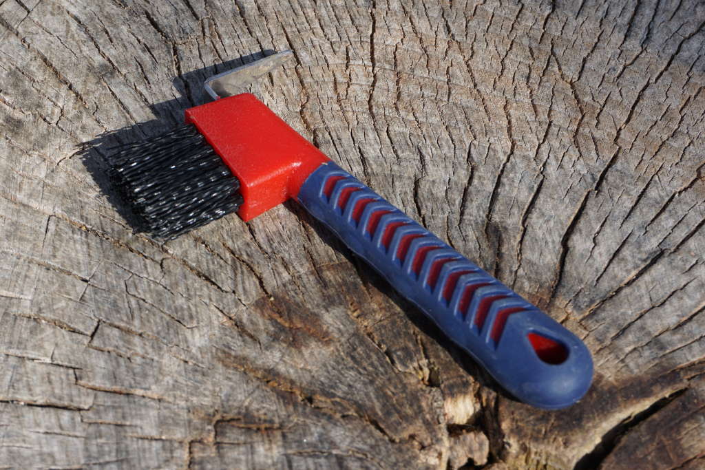 Brush-Pick-Combo - Packgoats.com goat hoof trimming